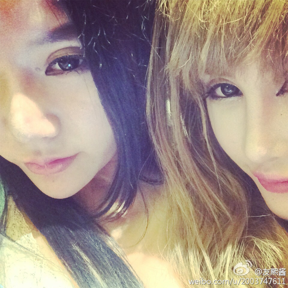 G罩美胸 火爆的辣子 友熙酱 微博自拍破解私密图片 3